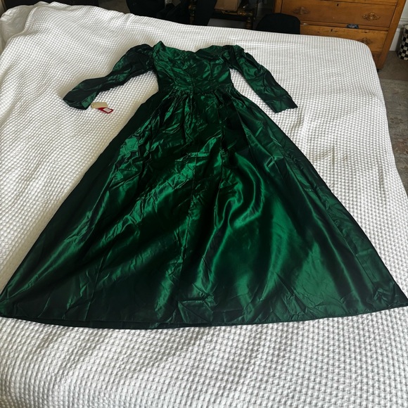 NWT Vintage sz 7 XS JC PENNEY 80’s 90’s Dress Kelly green Satin Prom Gown Maxi. - Picture 1 of 6